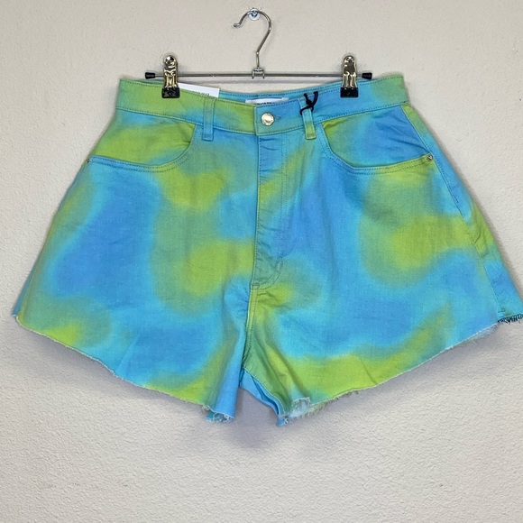 WEWOREWHAT REVOLVE FLARE BELL SHORTS STRETCH DENIM TIE DYE Size 29 NWT - Picture 3 of 13